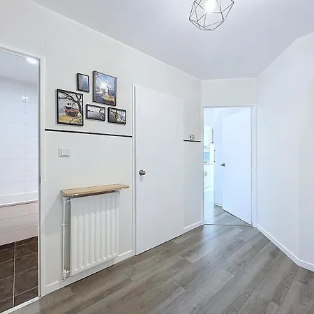 Le Costour Beau T3 Avec Balcon Et Vue Verdoyante 아파트